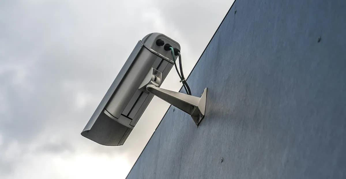Asesoría profesional para diseñar un sistema de seguridad inteligente